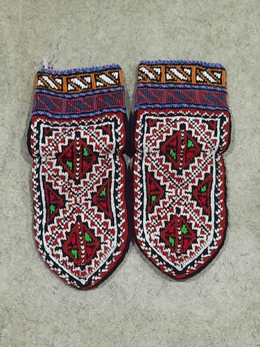 جوراب پشمی سنتی