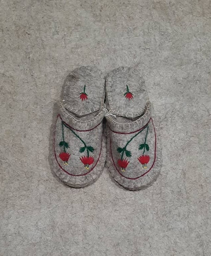 پاپوش نمدی زنانه