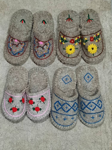 پاپوش نمدی کودکانه